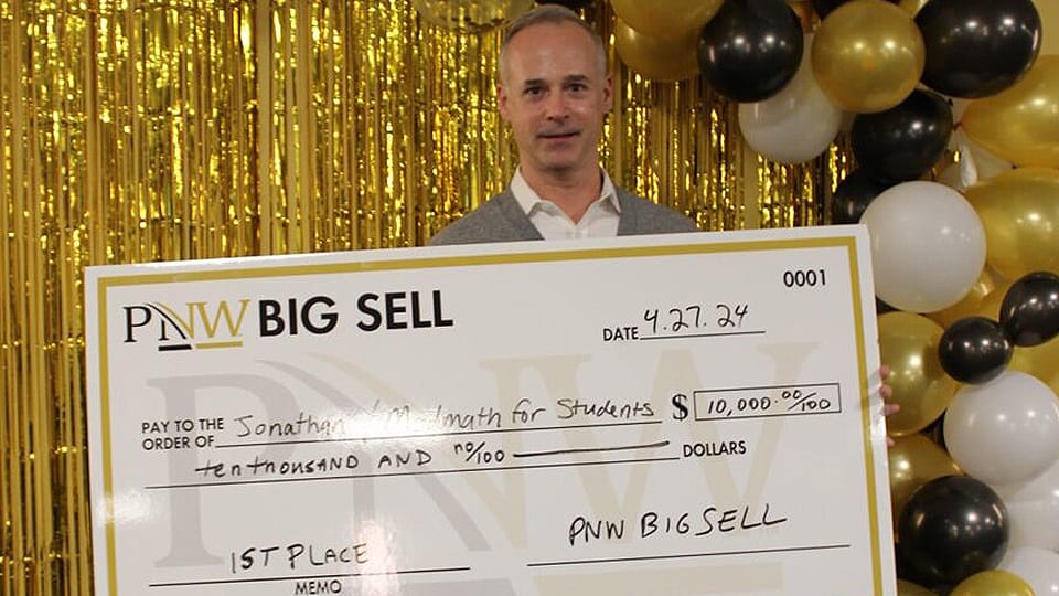 Entrepreneurs win cash prizes in ‘PNW Big Sell’ competition