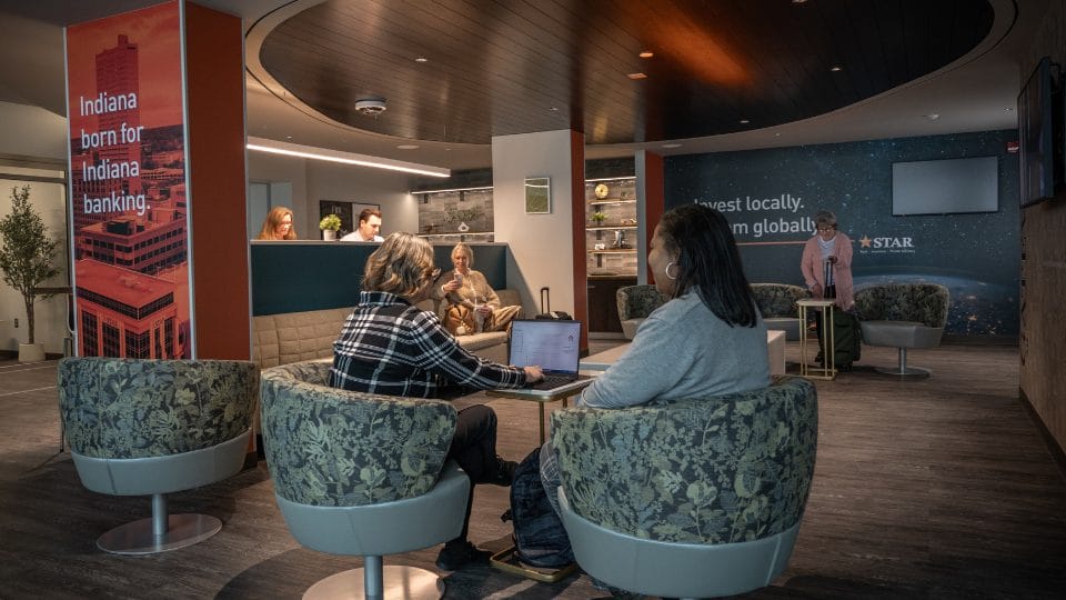 Fort Wayne International Airport opens new lounge