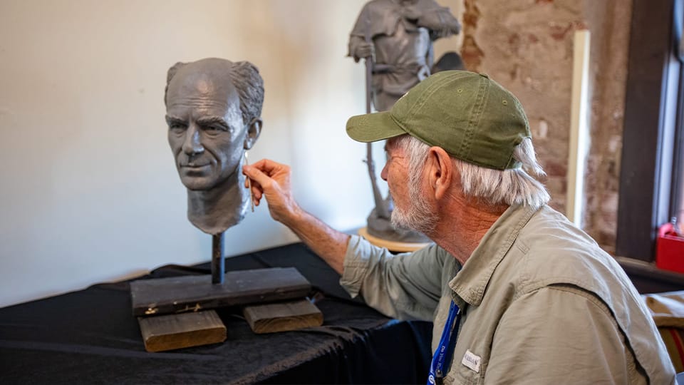 Ernie Pyle statue to be unveiled in Dana