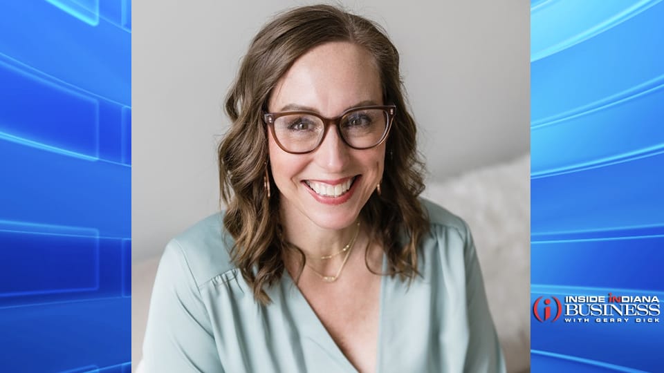 Authentic leadership over conformity: Rethinking alcohol at holiday work events