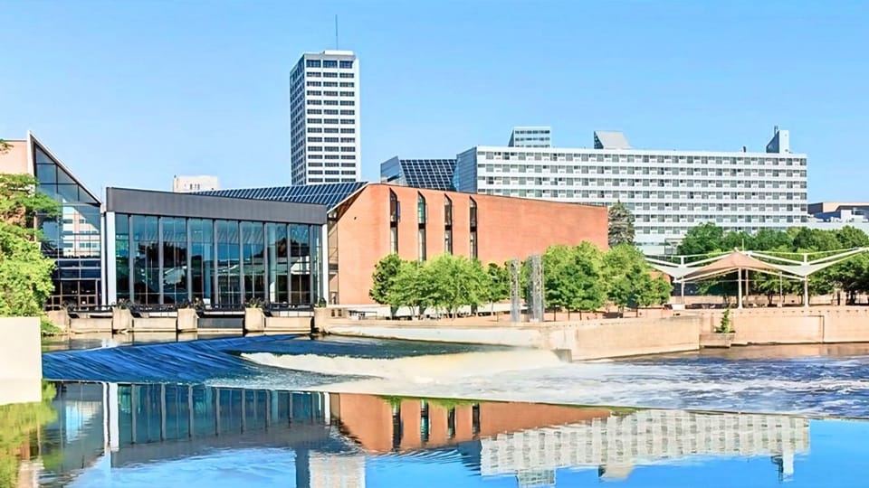 South Bend wins Bloomberg Mayors Challenge for reimagined 311 system