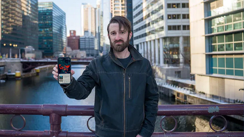 Indiana man sues Bondi, Noem over removal of ICE monitoring app from App Store