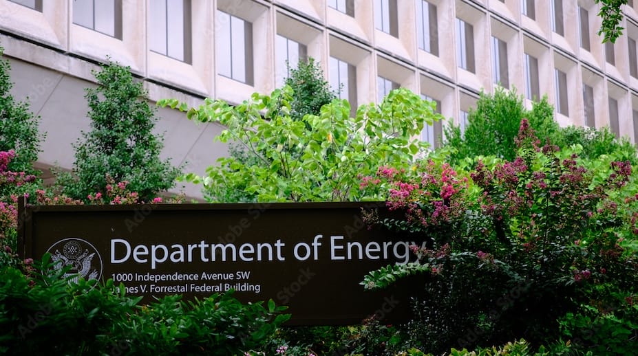 Environmental groups ask court to nullify order keeping Indiana coal units firing