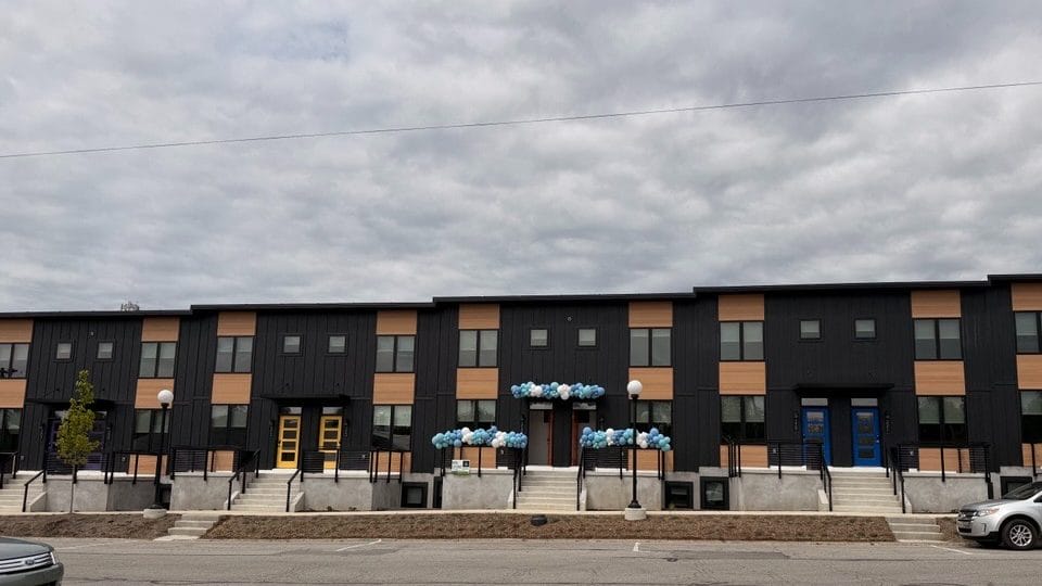 Plymouth cuts ribbon on Water Street Townhomes
