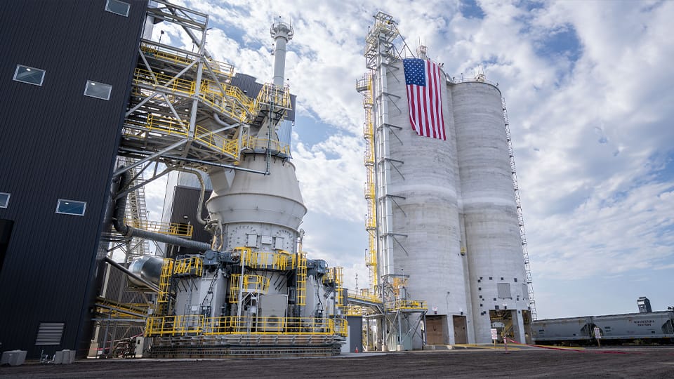 Slag Keys Ozinga marks opening of East Chicago cement mill – Inside INdiana Business